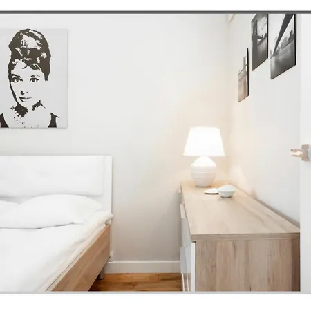 Golden - Luxury One Bedroom - Grzybowska 85-220 Apartment